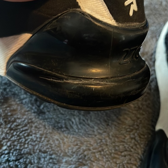 Girls Nike Air Max 270 - Black - Picture 7 of 8